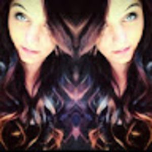 Meet your Posher, Roxanne